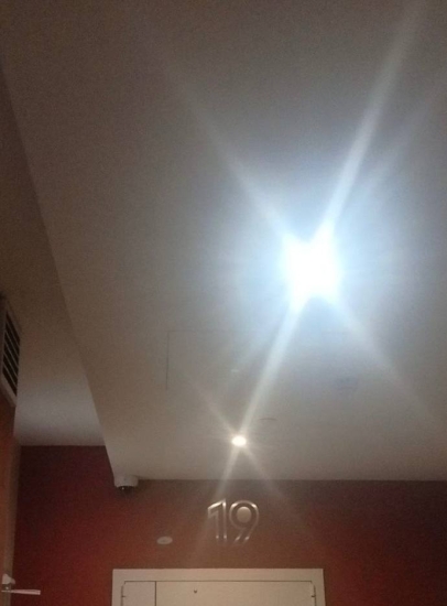 Профсоюзная ул., д. 68, к. 4 — восстановили освещение на 19 этаже