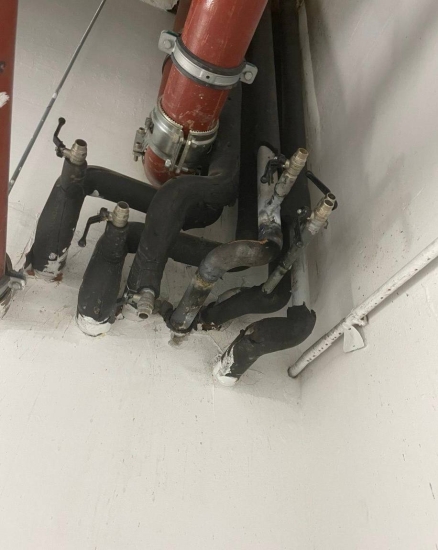 ул. Профсоюзная, д. 68, к. 5, паркинг — очистили приямок и провели сварочные работы на системе горячего водоснабжения